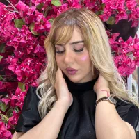 اکستنشن و میکاپ و شنیون