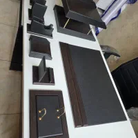 ست وسایل رومیزی چرمی وکیوم سطل زباله مدل آوینا ty