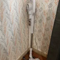 تولید محتوا و تدوین جارو برقی ایستاده