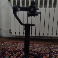 گیمبال دوربین کرین ۲ کاملا سالم  معاوضه با دوربین|دوربین عکاسی و فیلم‌برداری|اصفهان, احمدآباد|دیوار