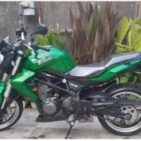 بنلی 300 اصلی مدل 96 در حدصفر