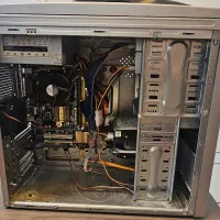 فروش فوری سیستم با 280 گیگ هارد و اسپیکر