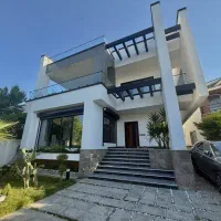 فروش-ویلا-مدرن-استخرداخلی-جکوزی