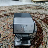 دستگاه اسپرسو ساز یا قهوه ساز دلونگی