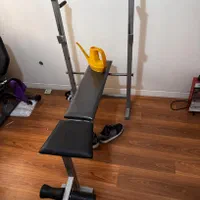 میز پرس سینه، دمبل، هالتر و وزنه