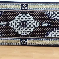 پشت دیواری یک جفت ۱۵۰۰