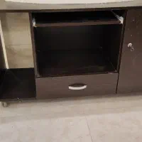 میز  کامپیوتر کاملا سالم ومحکم|میز تحریر و کامپیوتر|اسکو, |دیوار