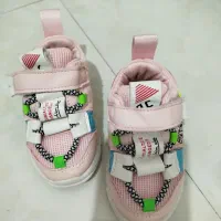 کفش نو|کیف، کفش، کمربند|رشت, شهریاران|دیوار