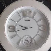 ساعت دیواری