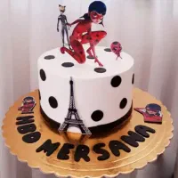 کیکخانگی تولد کیلویی۲۵۰تومان|خدمات پذیرایی، مراسم|زابل, |دیوار