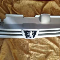 جلو پنجره پژو ۴۰۵ و پراید ۱۳۱ و ۱۳۲ رنگ کوره ایی|قطعات یدکی و لوازم جانبی|شیراز, وصال|دیوار