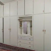 کمد دیواری جنس چوب قدیمی و محکم