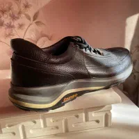 کتونی چرم اصل سایز ۴۳