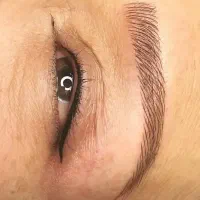 تمامی کارهای آرایش زنانه با قیمت کاملا مناسب