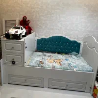تخت دومنظوره کودک و نوجوان