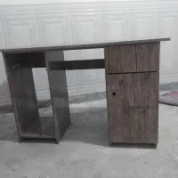 میز تحریر با قیمت استثنایی