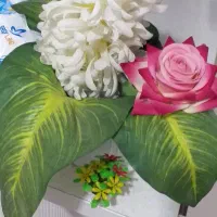 باسلام چند عدد گل مصنوعی شیک|گل مصنوعی|محمدشهر, همایون ویلا|دیوار