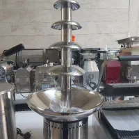 وارمر سس و آبشار شکلات