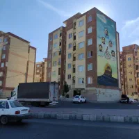 مسکن مهر مهرگان لب خیابان دونبش 75متری