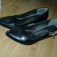 کفش اسپرت وراحت سایز ۴۰ کرم رنگ وکفش مشکی مجلسی ۳۶|کیف، کفش، کمربند|مشهد, هفت تیر (آب و برق)|دیوار