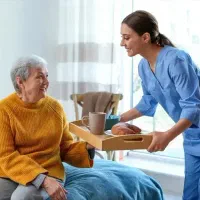 نیازمند پرستار شبانه روزی