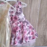 لباس  دخترانه مجلسی  هر دو قیمتش ۴۰۰ هزار