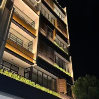 مـدیر-فـروش-گـروه-ساختمانی-گـارنت-کـامران-یـگانه
