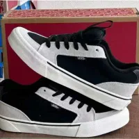 کفش ونس چاکا