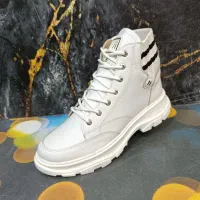 کتونی نیم ساق پانو نایس