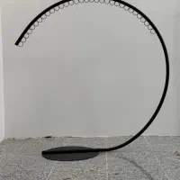 رگال و صندلی و میز و ایینه