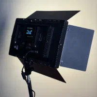نور فلات u800 rgb|دوربین عکاسی و فیلم‌برداری|تهران, پامنار|دیوار