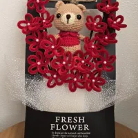 باکس گل و عروسک جاودان