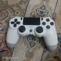 دسته ی ps4سفید