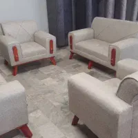 مبل جدیدباضمانت ۳سال با چوب نراد اسفنج ۳۵کیلوی|مبلمان خانگی و میز عسلی|صومعه‌سرا, |دیوار