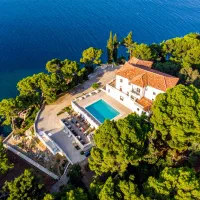 زمین فروشی خواجه