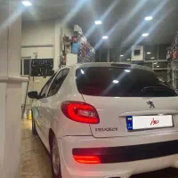 207 مدل 90 در حد 1400