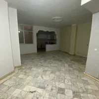 واحد اداری بر خیابان اصلی