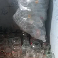 شیشه‌ترشی‌ومربای‌وآبلیموی‌شسته‌تمیز‌بادرب