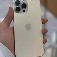 ایفون۱۳پرومکس بدون نقطه رنگ سبز phone13promax