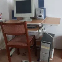میز،کامپیوتر
