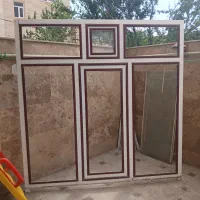 پنچره آلومنیوم  دو جداره در حد نو