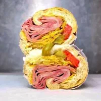 استخدام همکار خانم