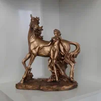 مجسمه دکوری اسب و دختر