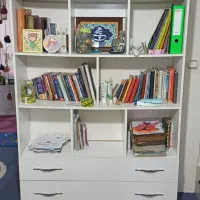 کتابخانه ویترینی