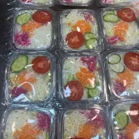 سالاد فصل فقط ۸ هزارتومن