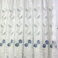 پرده نو و تمیز