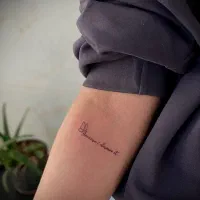 مدل تتو خانم جهت تکمیل آلبوم کاری