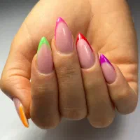کاشت ناخن|خدمات آرایشگری و زیبایی|اصفهان, آهنگران|دیوار