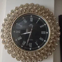 ساعت دیواری