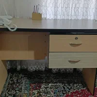 میز در حد نو